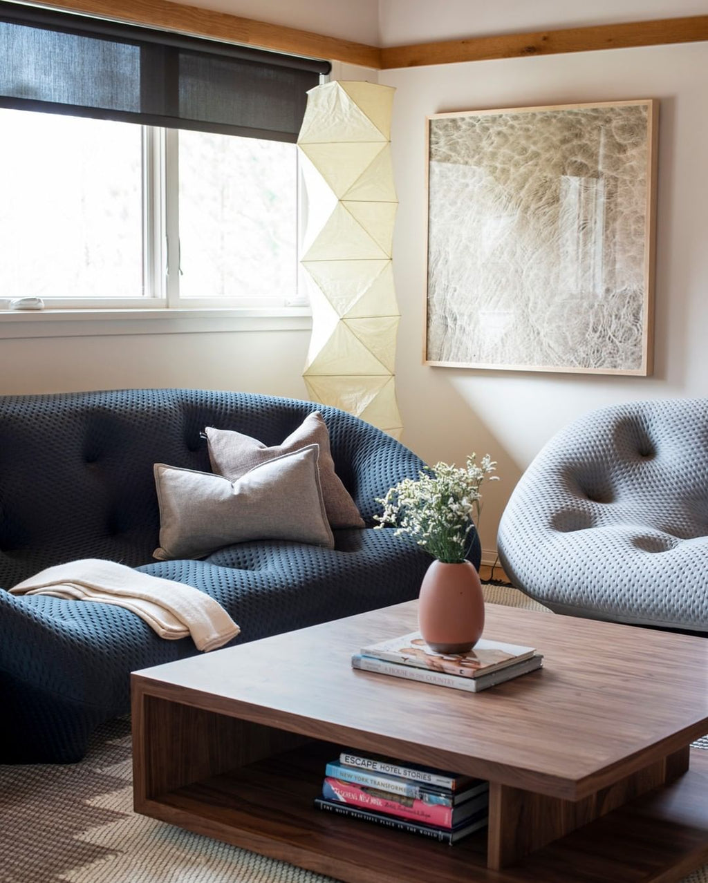 Kibo Reispapier Stehlampe Japanisch inspiriertes sanftes Leuchten für ruhige Wohnatmosphäre und weiches Licht