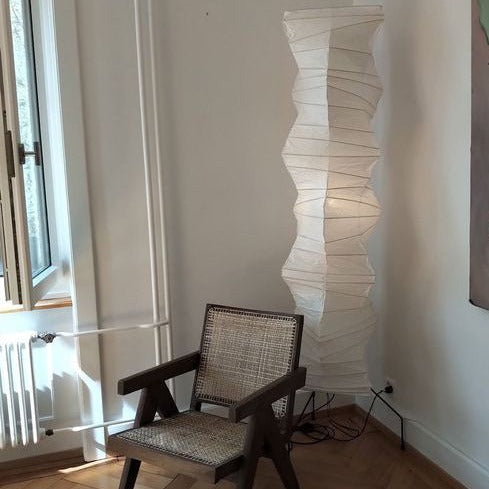 Kibo Reispapier Stehlampe Japanisch inspiriertes sanftes Leuchten für ruhige Wohnatmosphäre und weiches Licht