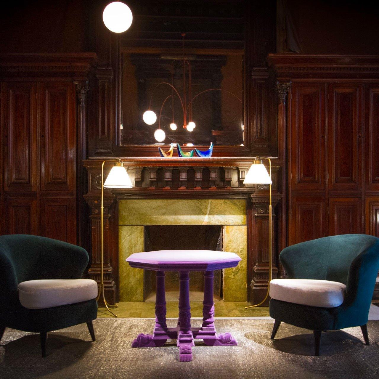 Nova Crest Pendant Light With Dramatic Hanging Design For Dining Rooms Entrances