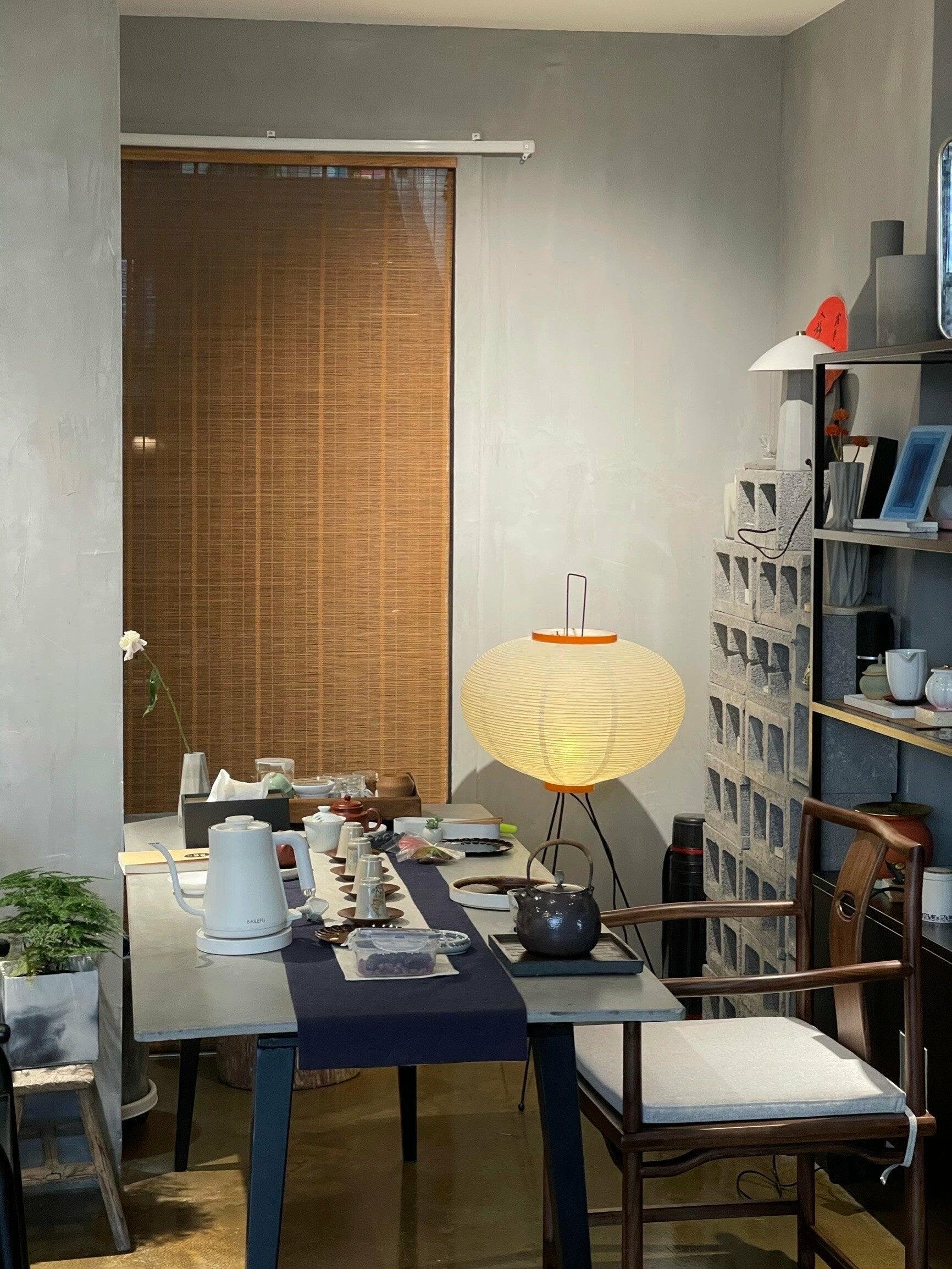 Kibo Reispapier Stehlampe Japanisch inspiriertes sanftes Leuchten für ruhige Wohnatmosphäre und weiches Licht