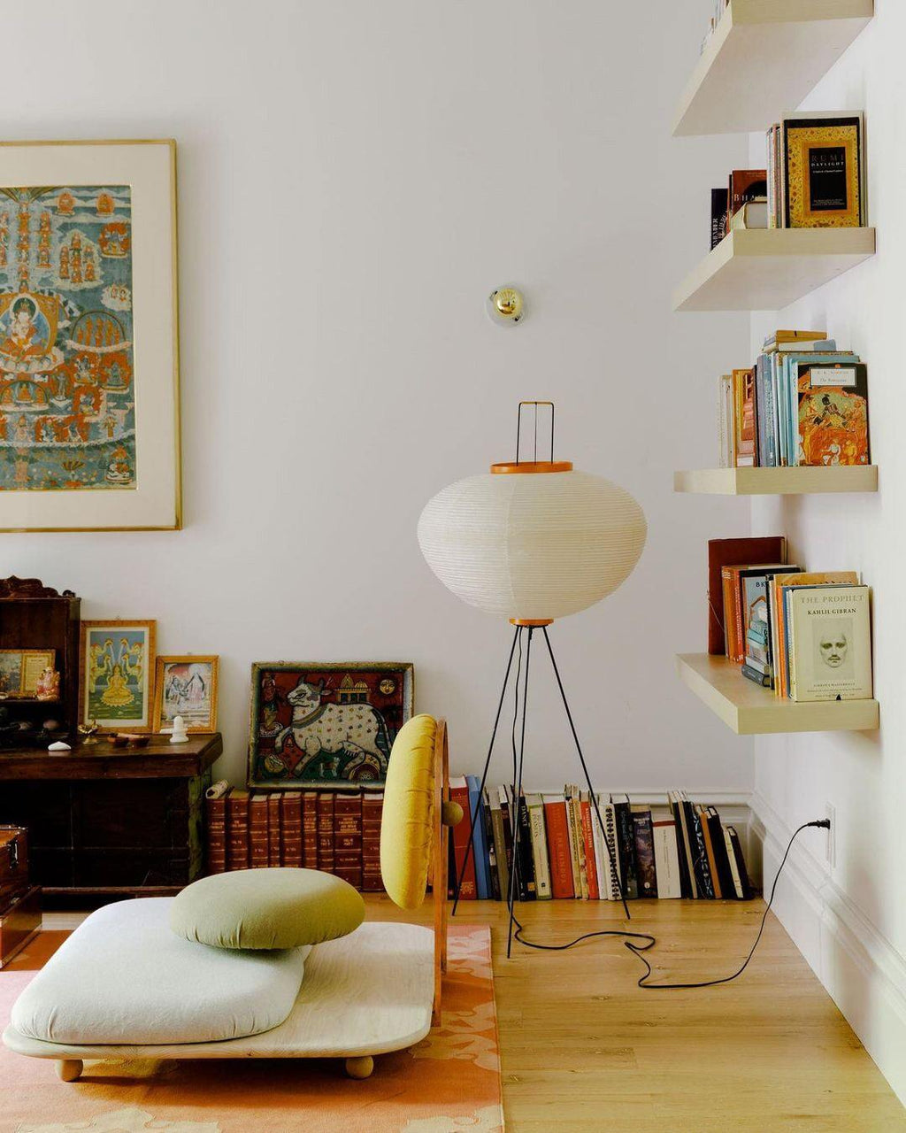 Kibo Reispapier Stehlampe Japanisch inspiriertes sanftes Leuchten für ruhige Wohnatmosphäre und weiches Licht