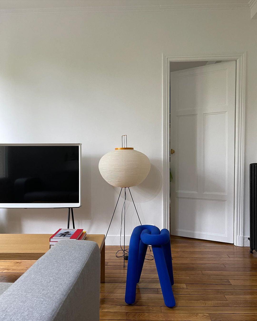 Kibo Reispapier Stehlampe Japanisch inspiriertes sanftes Leuchten für ruhige Wohnatmosphäre und weiches Licht